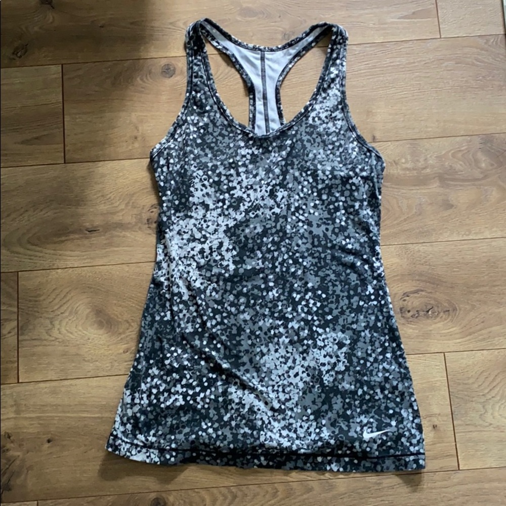 Nike workout top